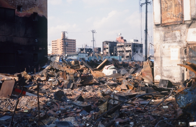 1995年1月阪神・淡路大震災が発生